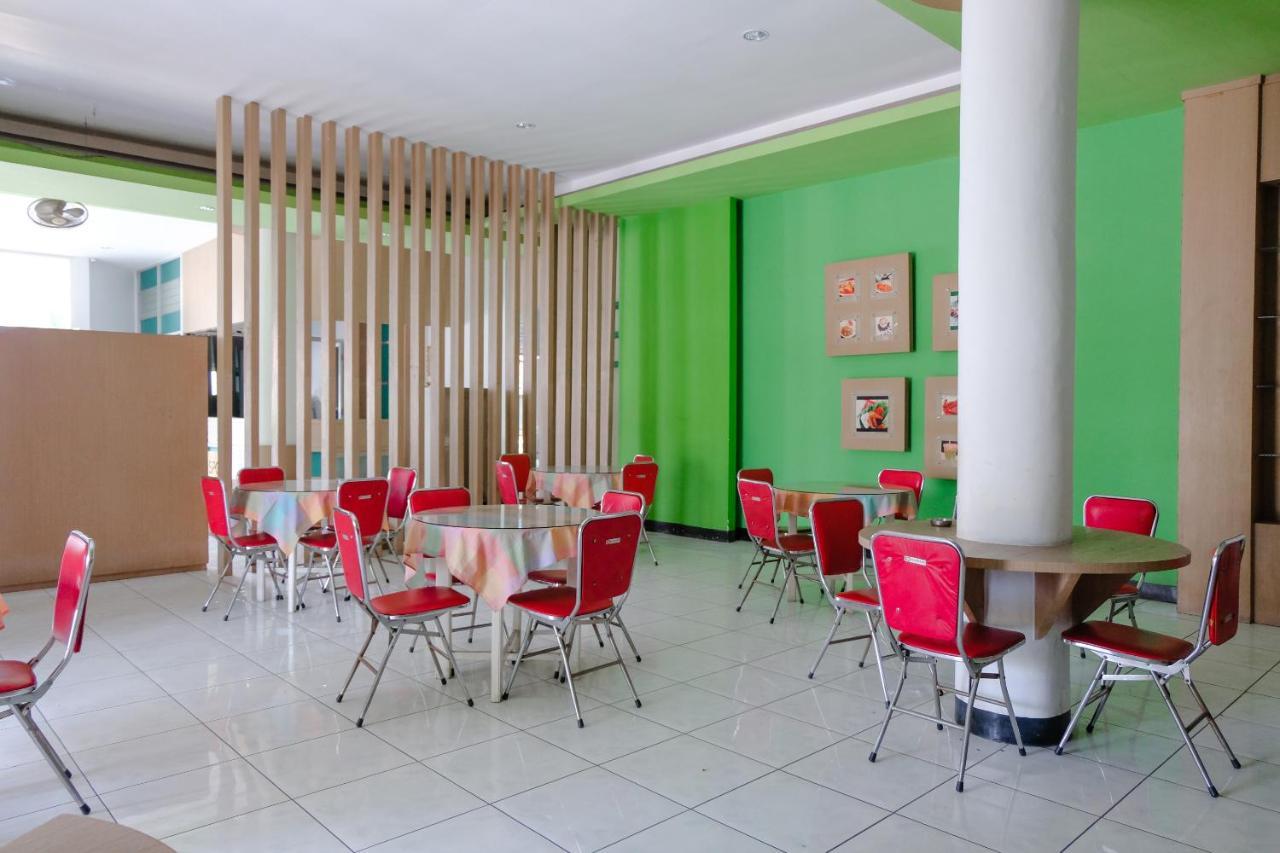 Hotel Taman Indah Madiun Exterior foto